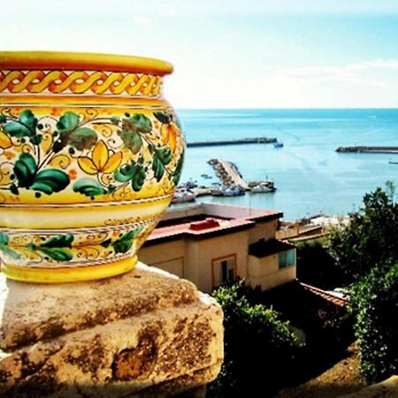 Вилла Veranda Sul Mare - Casa Vacanze Fronte Mare Шакка Экстерьер фото
