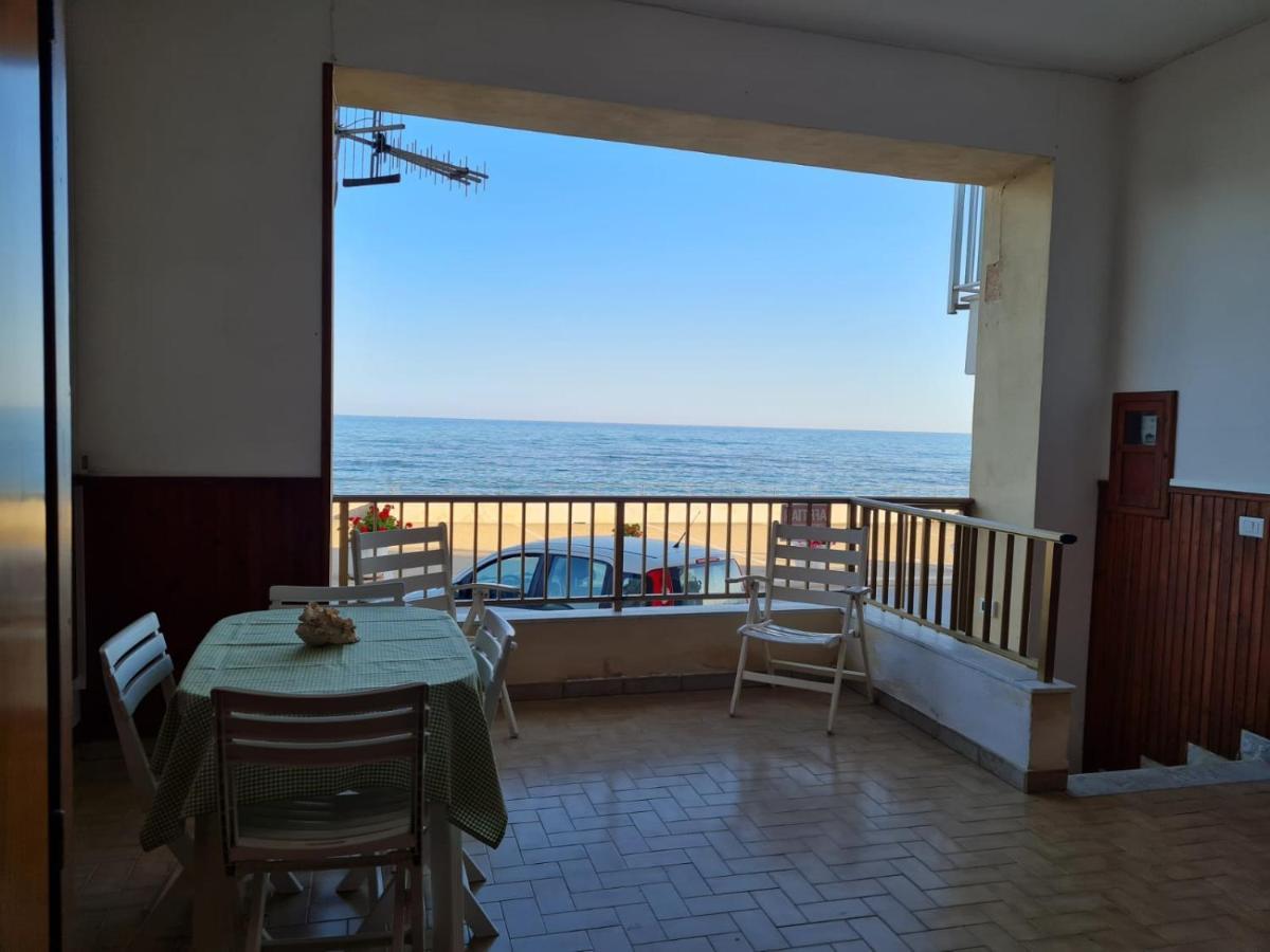 Вилла Veranda Sul Mare - Casa Vacanze Fronte Mare Шакка Экстерьер фото